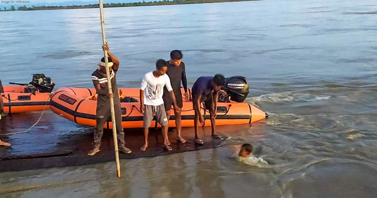 Boat capsizes in Assam's Ghiladhari river, 4 rescued, 2 missing